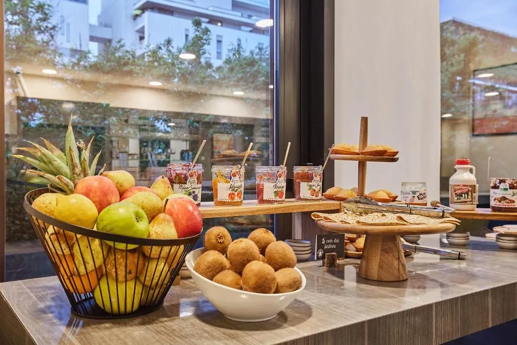 Appart'Hotel Odalys City - Lyon Centre Confluence Hotel apartamentowy