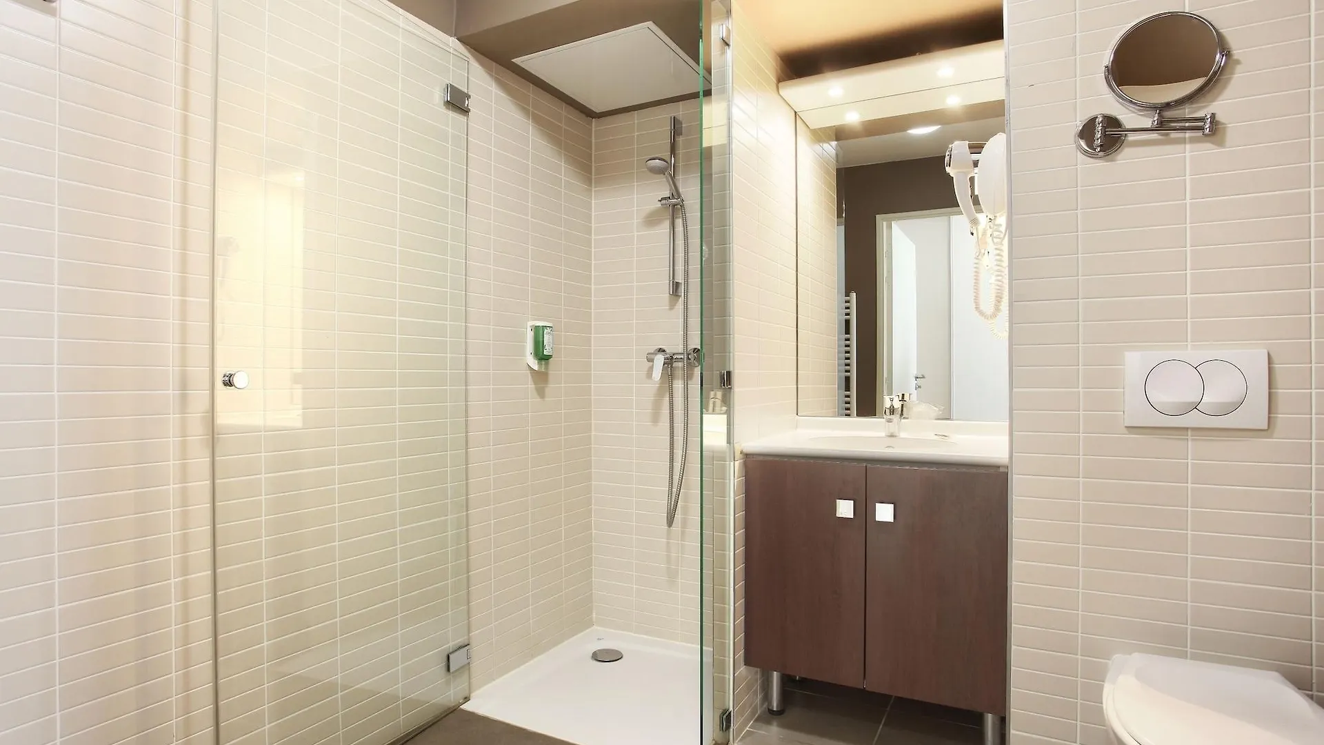 Appart Hotel Odalys City Lyon Confluence Aparthotel